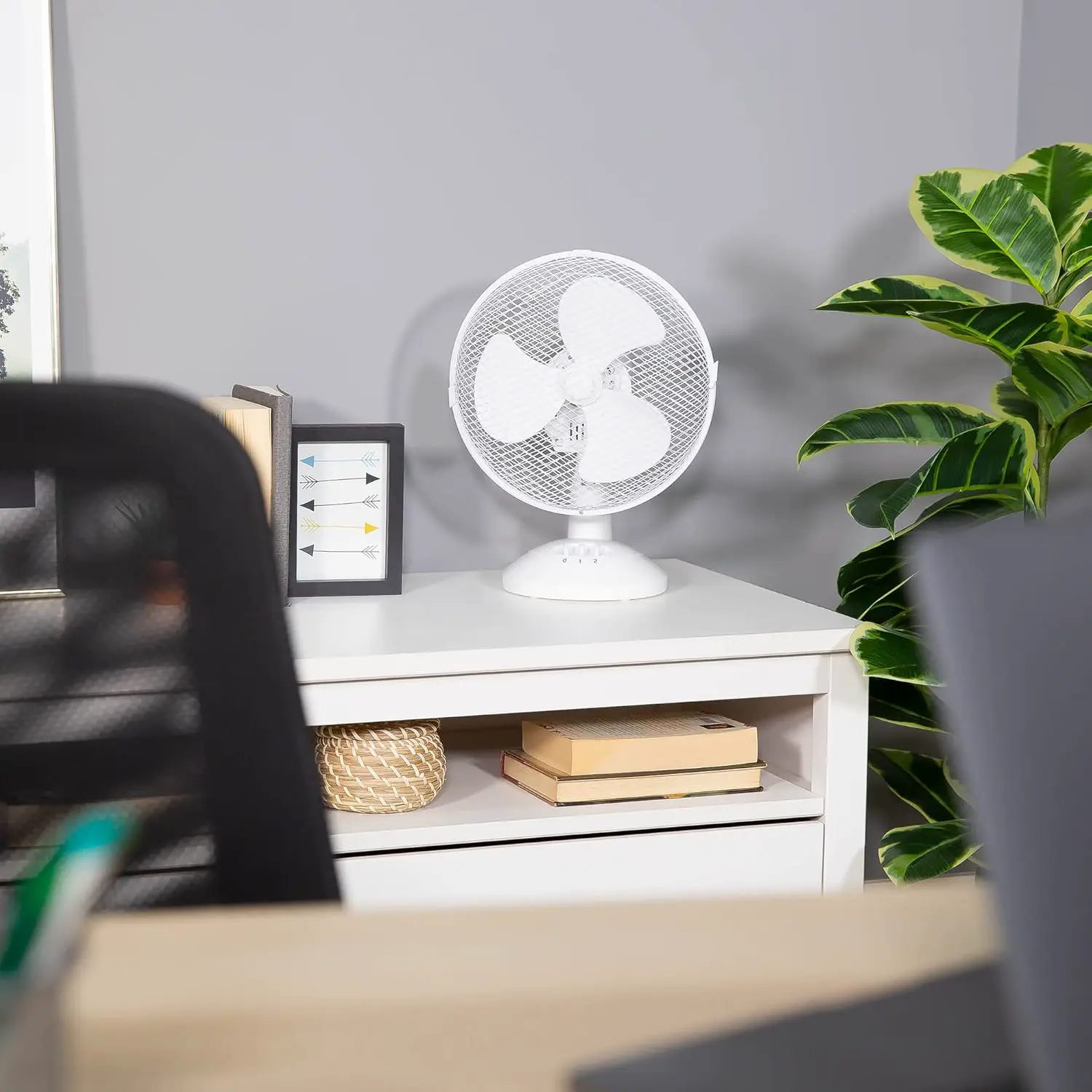 Russell Hobbs RHPDF0921 Tischventilator, tragbar, 23 cm, 2 Geschwindigkeiten, Weitwinkel-Schwenken, leise im Betrieb, ideal für Schlafzimmer oder Büro, weiß vue 5