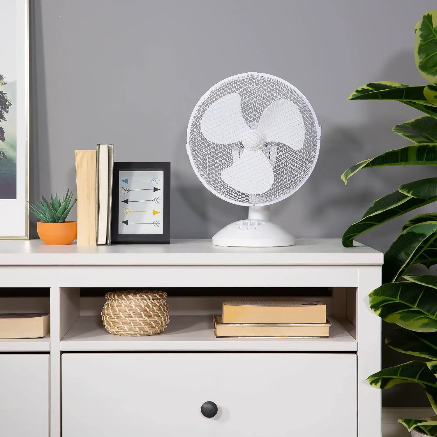 Russell Hobbs RHPDF0921 Tischventilator, tragbar, 23 cm, 2 Geschwindigkeiten, Weitwinkel-Schwenken, leise im Betrieb, ideal für Schlafzimmer oder Büro, weiß vue 6